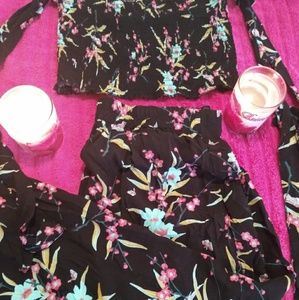 2 piece set pants and matching straples crop top